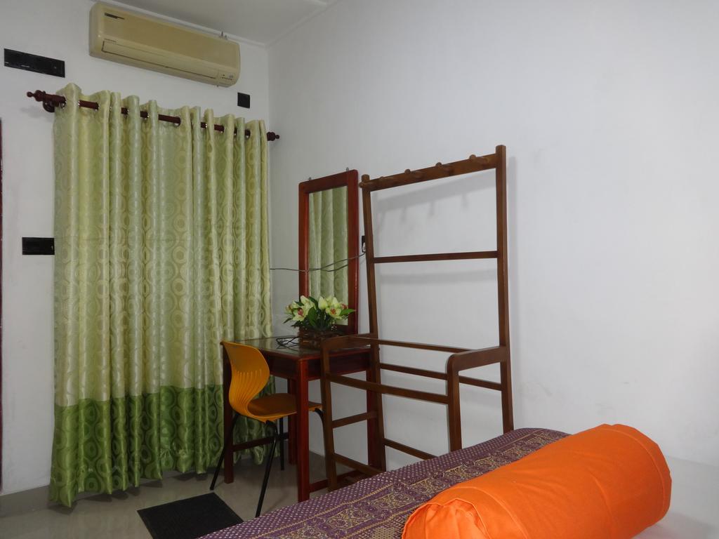 טרינקומאלה Dutch Bay Beach Cottages מראה חיצוני תמונה