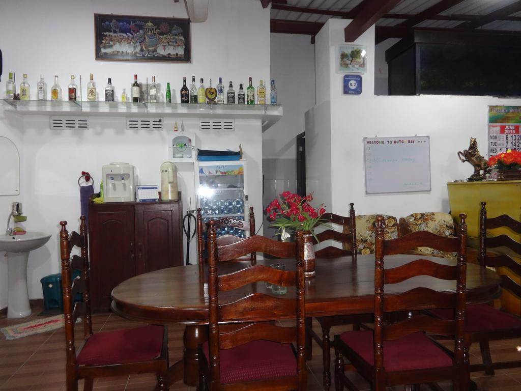 טרינקומאלה Dutch Bay Beach Cottages מראה חיצוני תמונה